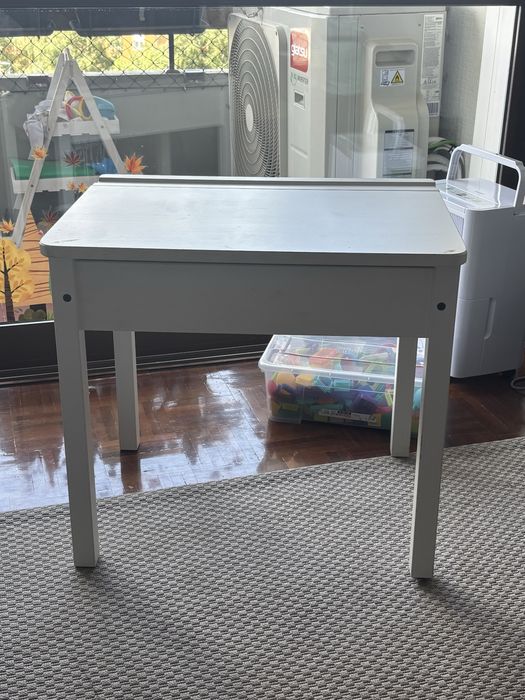 Mesa criança ikea