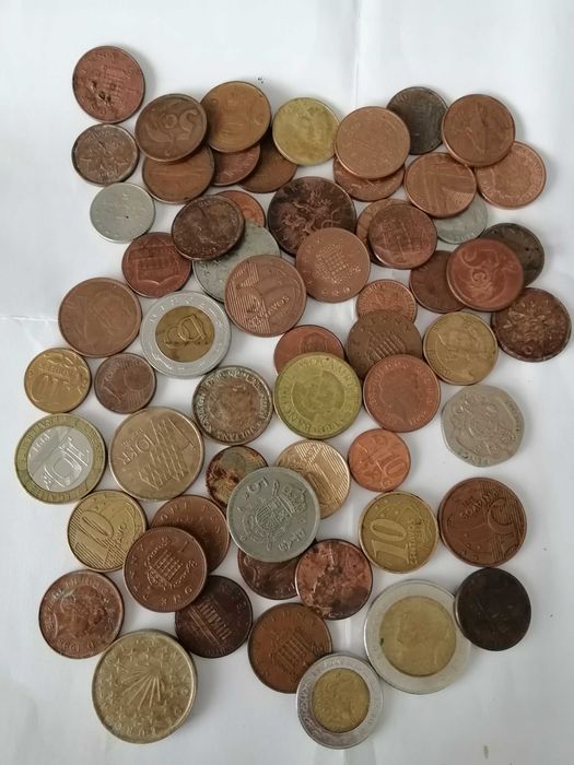 Moedas Antigas de Vários Valores