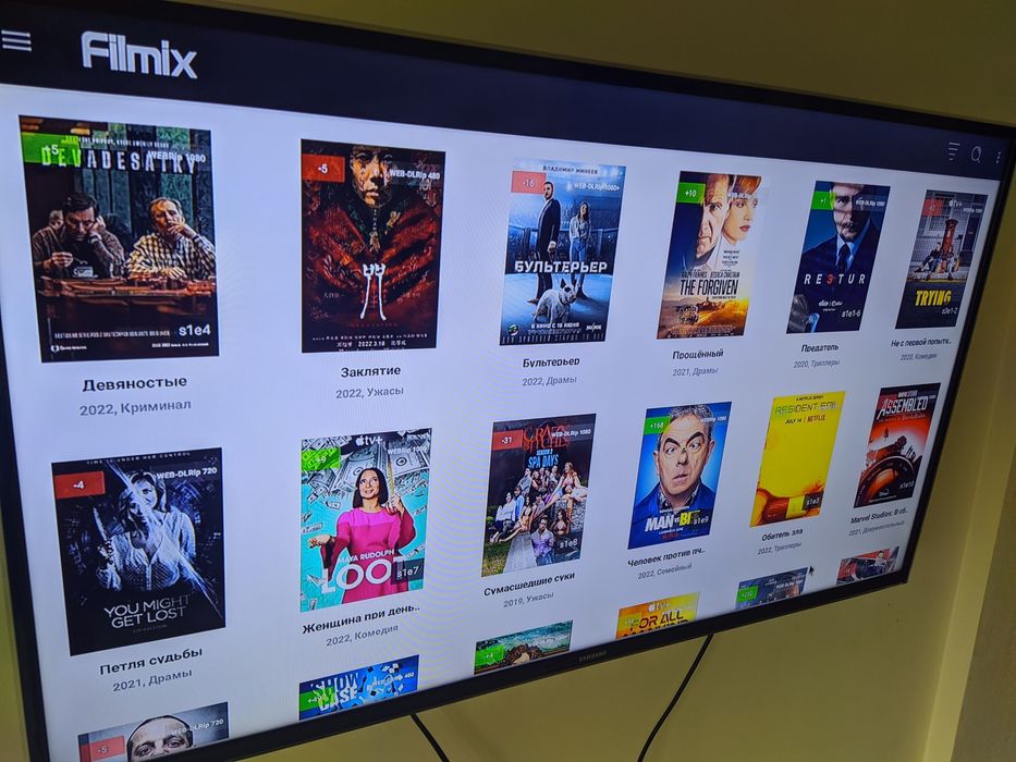 Продам смарт приставку Tanix  W2 ATV 4/32 прошитая Android