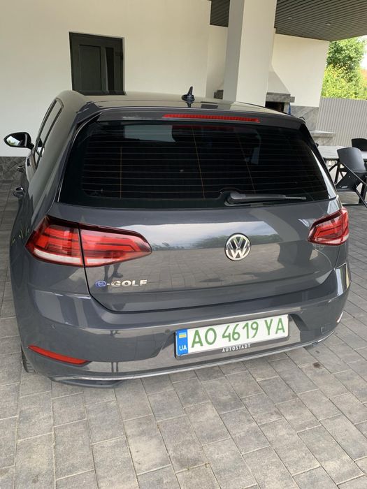 Volkswagen e golf