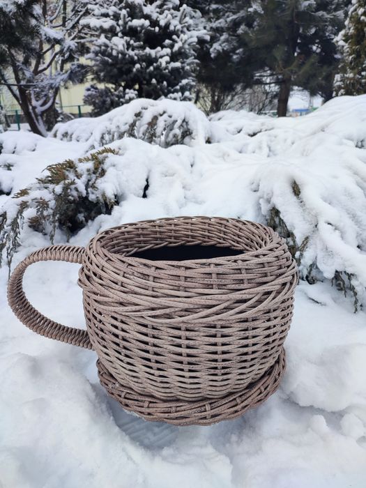 Donica z sztucznego rattanu