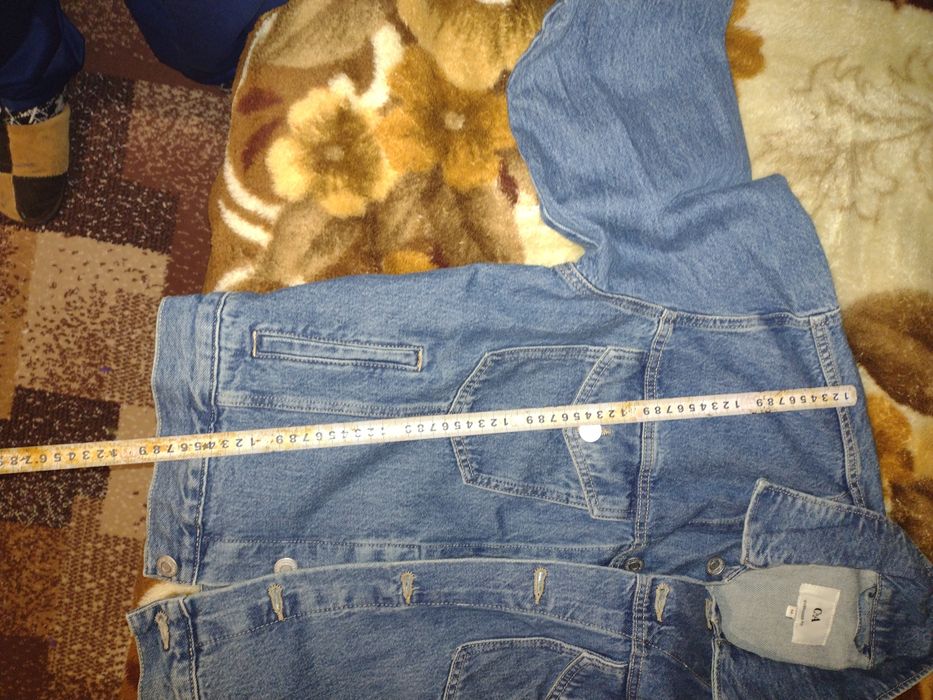 Куртка джинсова C&A, розмір M, стан відмінний.