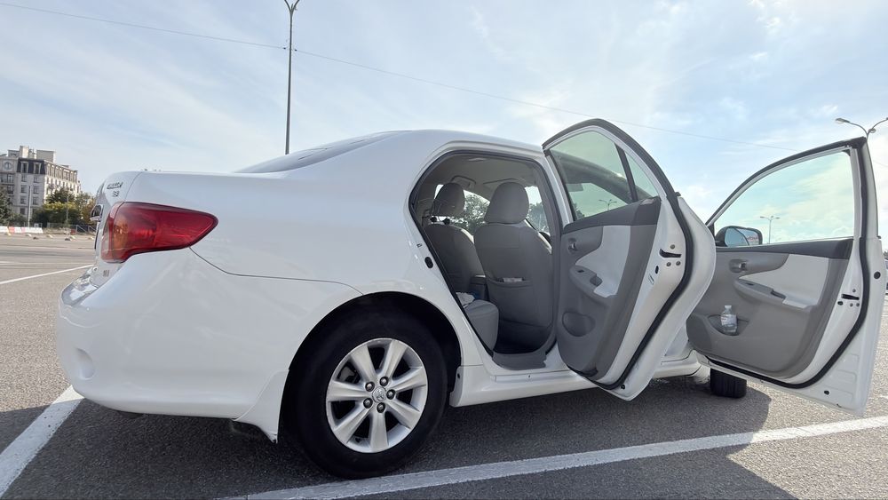 Продам авто Toyota Corolla