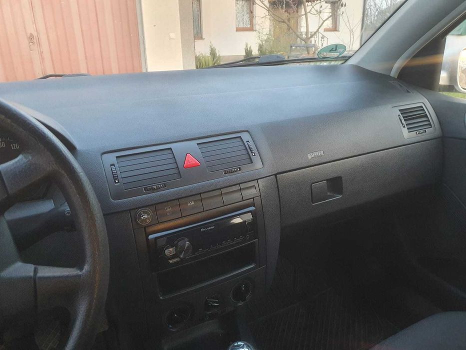 Продаж Шкода Фабіа 2002 р.