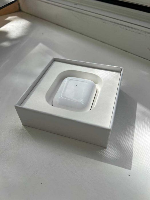 Продам airpods 2 з чеком