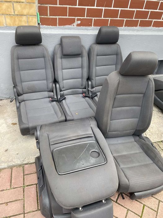 Автомобильные Сидения/ Автомобильное кресло/ Сидіння для Авто/,Сидушки