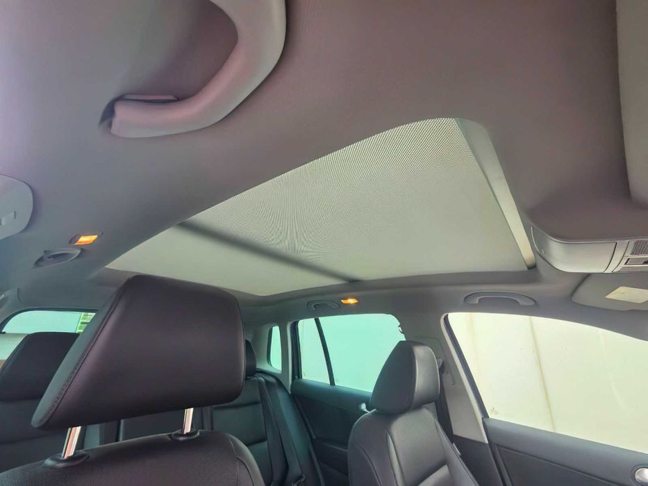 Volkswagen Tiguan Sport      2015