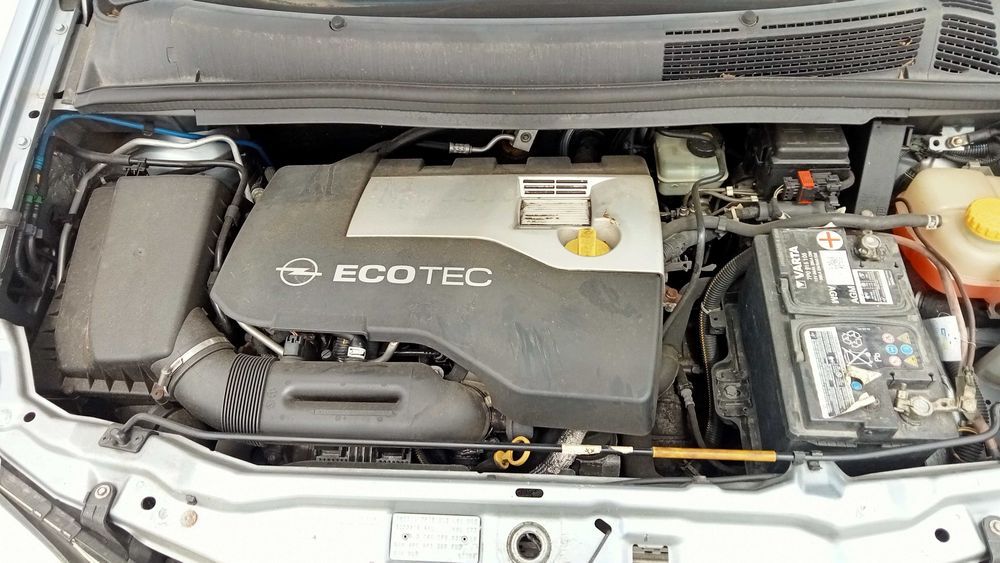 Temos para peças Opel Zafira Gasolina