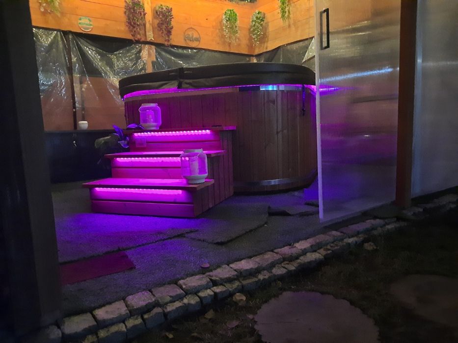 Domek balia/jacuzzi, sauna 100km od Warszawy