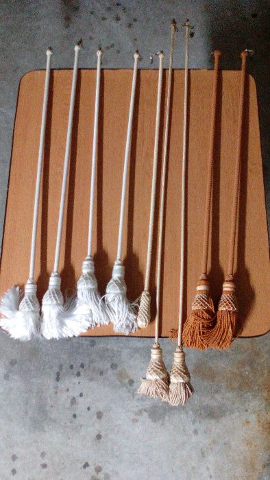 Bengalas em madeira / Tecido para cortinados