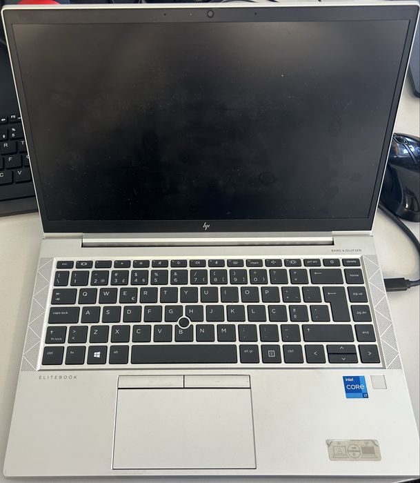 HP EliteBook 840 G8 i7 – 14” – Windows 11 – Excelente Estado