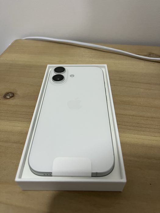 Iphone 17 256 Gb Branco novo (comprado a 19/12)