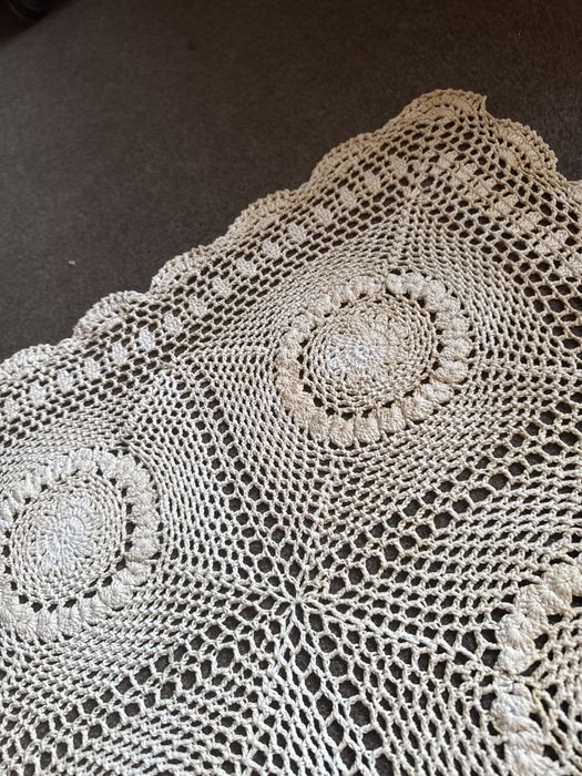 Obrus szydełkowy ręcznie robione do kolekcji