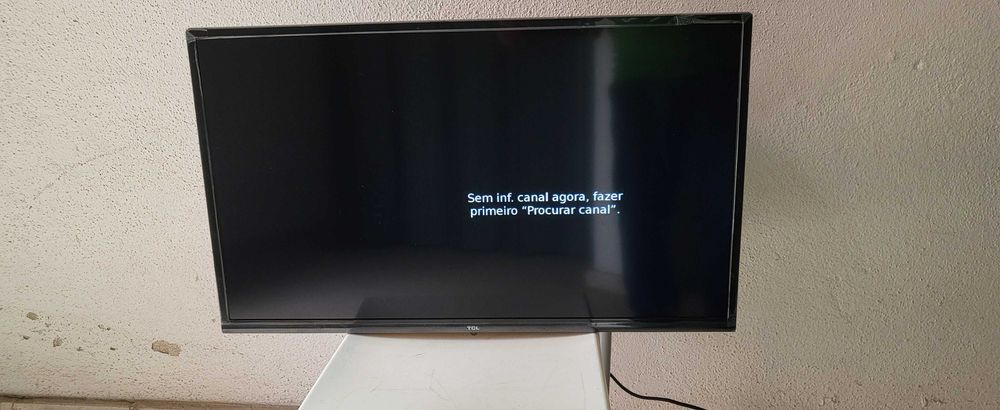 TV TCL 32D4300 (LED - 32'' - 81 cm - HD Ready), Nova