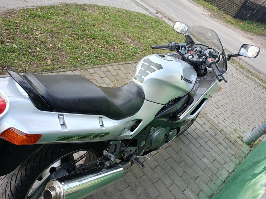 Kawasaki zzr 600