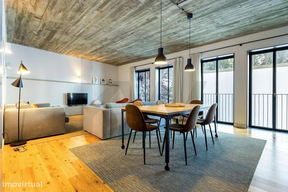 Apartamento T2 -  Oportunidade de Investir ou viver  no Coração de Lis