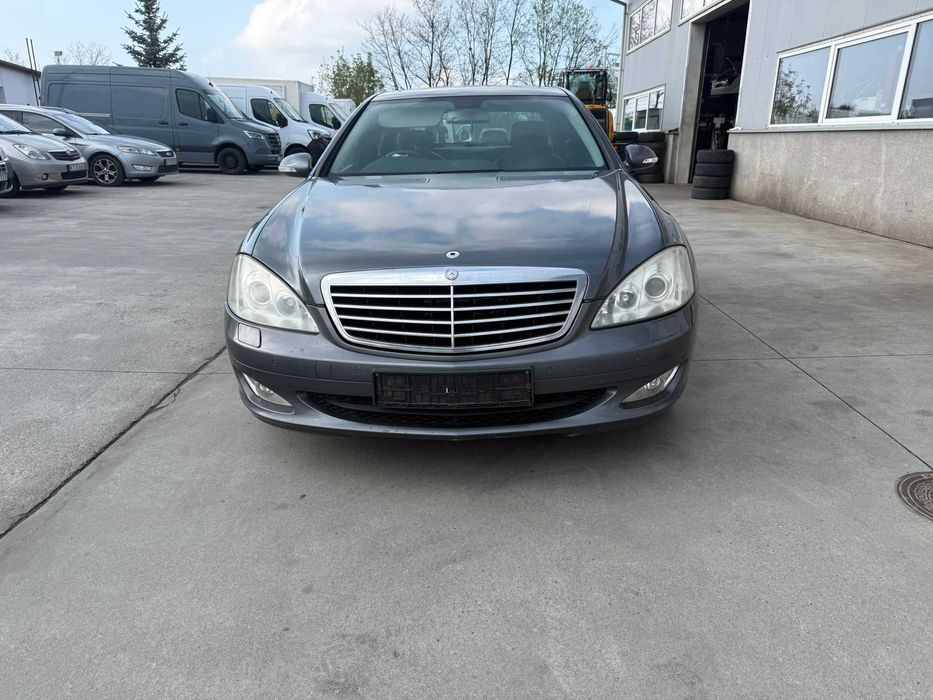 Zderzak przód  pdc xenon mercedes s-klasa w221 przedlift kod lakieru 368