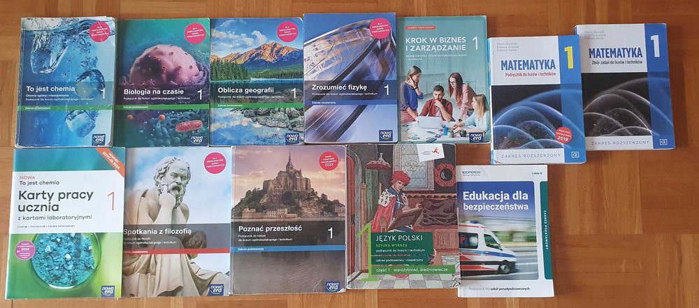 Podręczniki Książki 1 klasa liceum technikum,