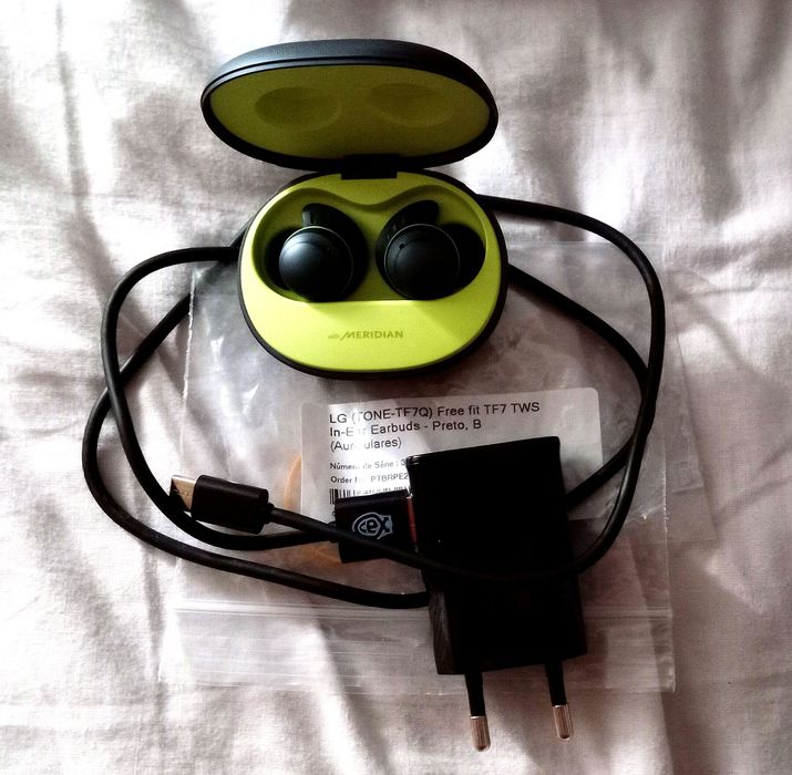 Auscultadores LG (TONE FREE TF7Q)