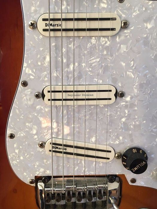 Fenix Strat by Young Chang