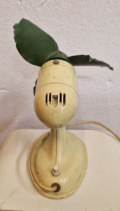 Maico EJ20 wentylator biurkowy metalowy vintage
