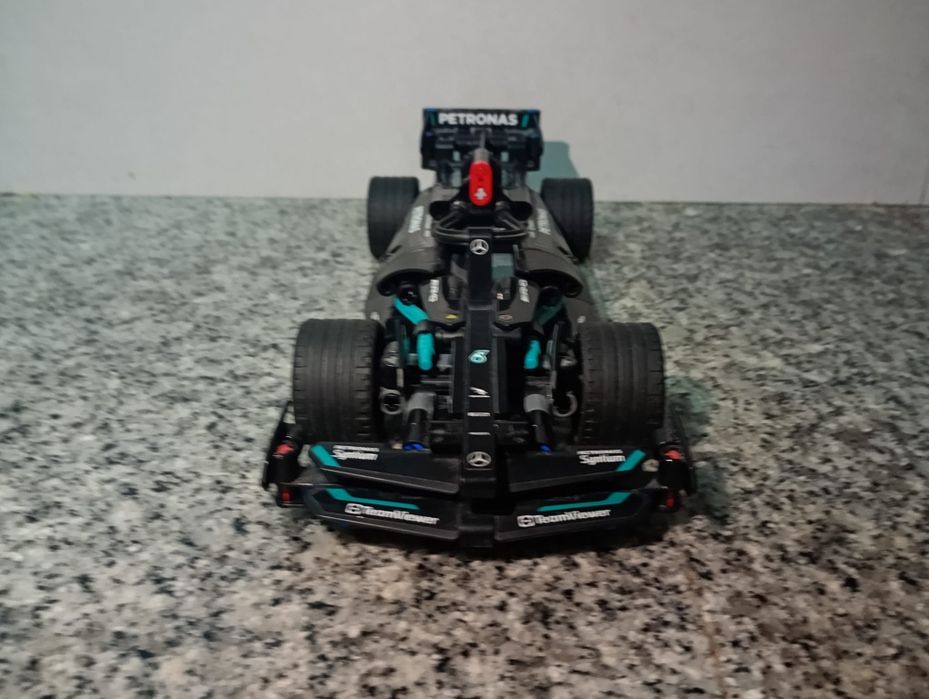 Mercedes F1 Lego Thecnic