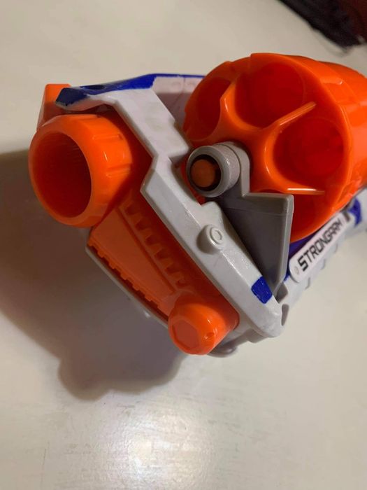 Nerf Elite Strongarm