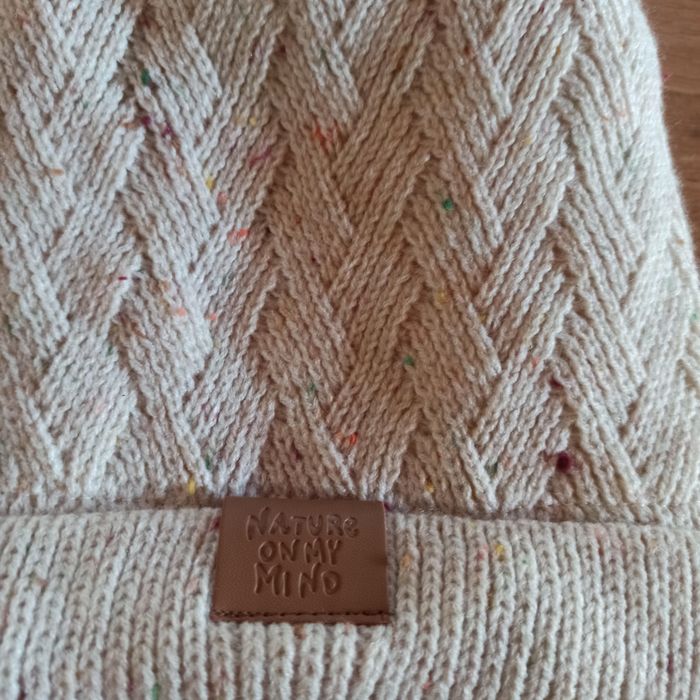 Nowa ciepła czapka L