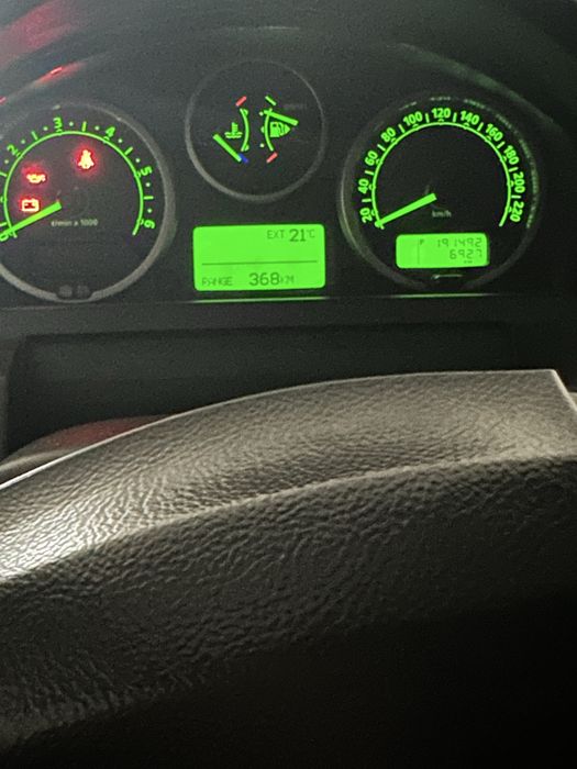 Range Rover Sport 2.7 TDV6 HSE Nacional IUC antigo, poucos kms