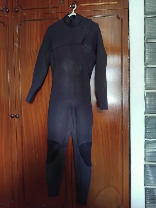 Fato surf 4/3 large need essentials