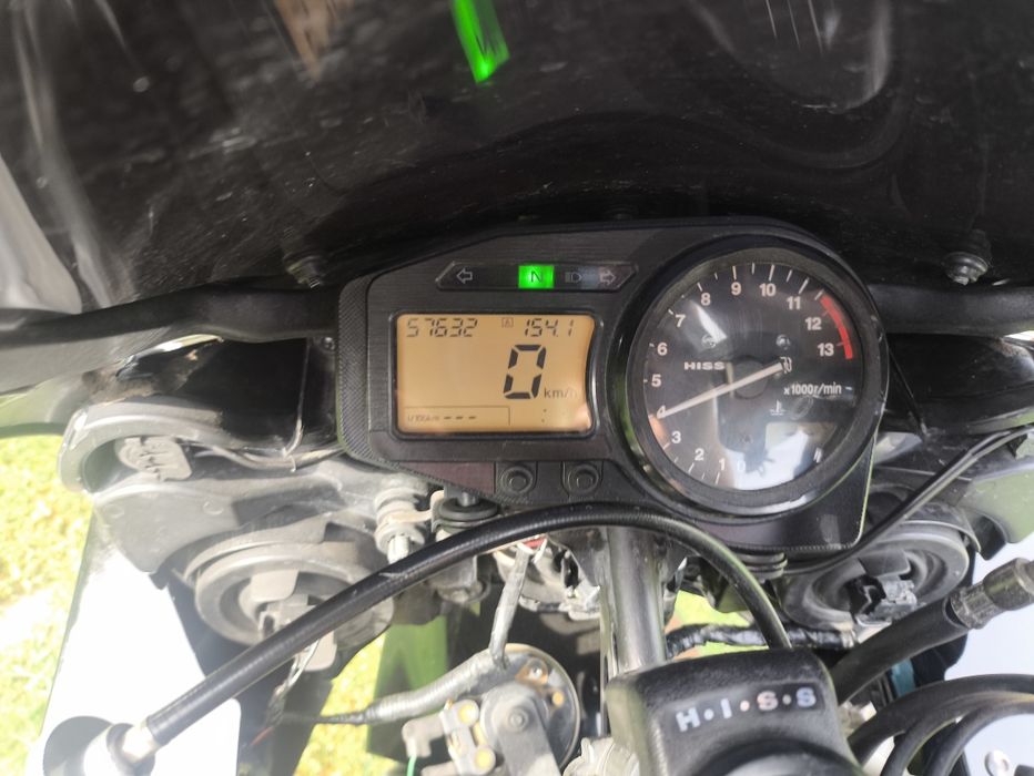 Honda CBR 954 (r1,929,mt07,zx6)