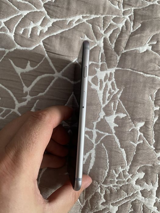 Айфон 6s не кручений