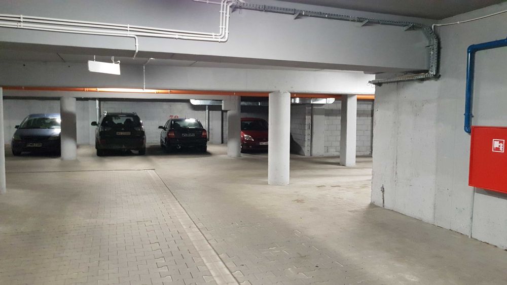 Garaż, Miejsce postojowe w hali garażowej, Daszyńskiego