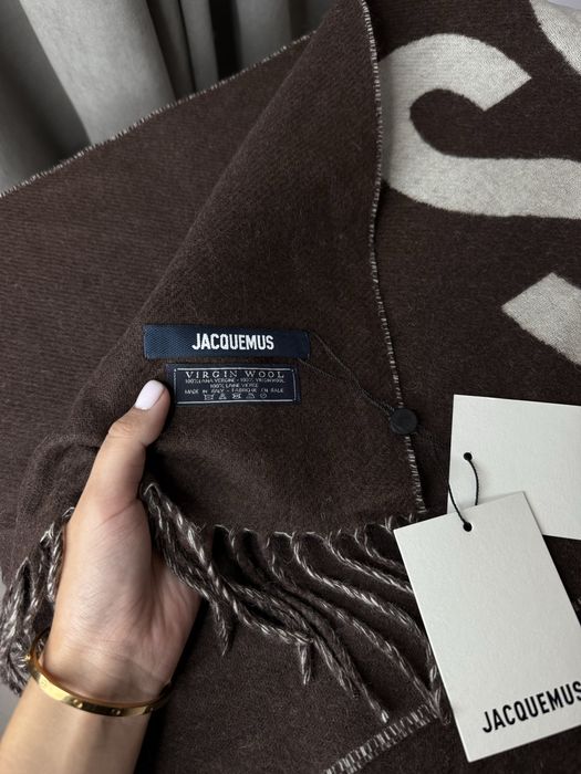 Трендовий шарф Jacquemus коричневий