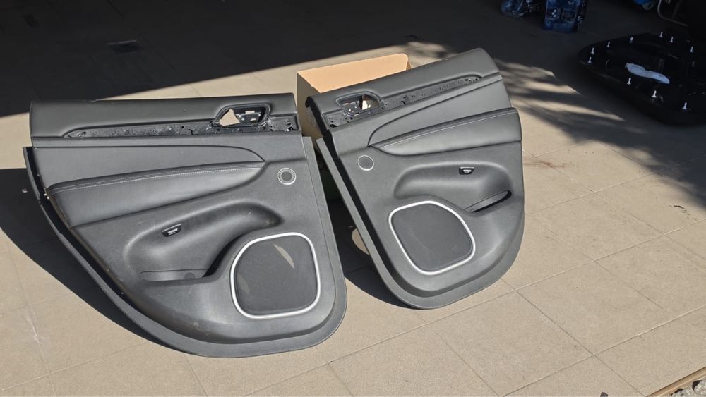 Fotele Jeep WK2 Summit