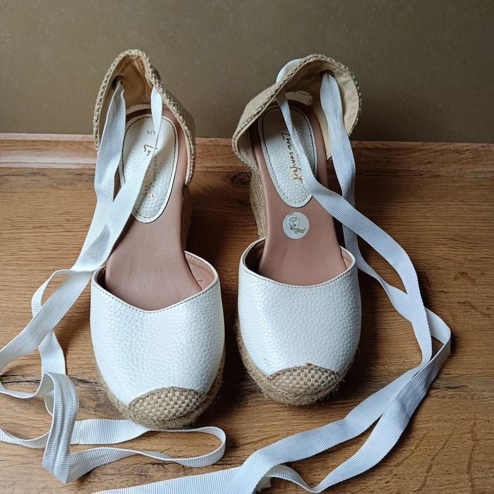 Espadryle na koturnie