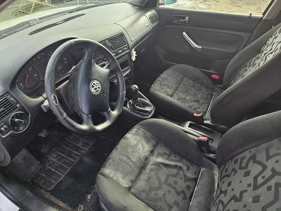 Volkswagen Golf IV 1998r/1.9 SDI  diesel/68KM/hak/PT do 2027/klima