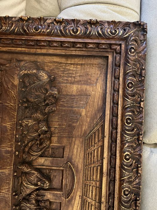 Ultima ceia em madeira entalhada