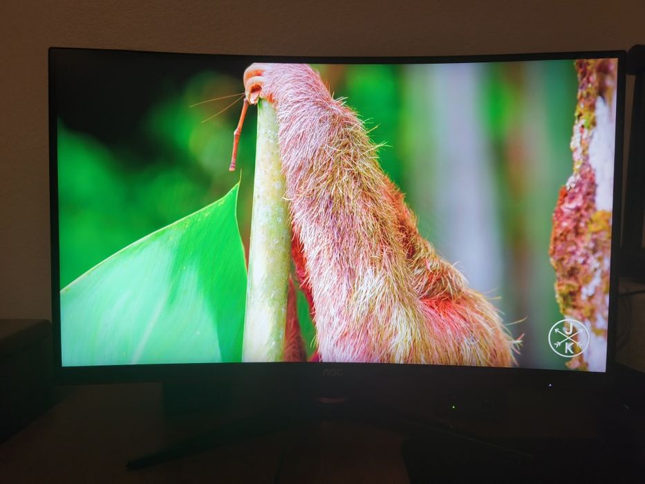 AOC CQ27G2U/BK Curved Gaming Monitor (27'' - 1 ms - 144 Hz - FreeSync)64739077814403122