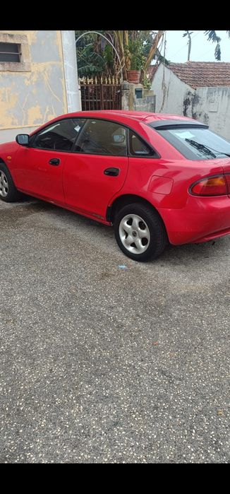 Mazda 323 F de 1995