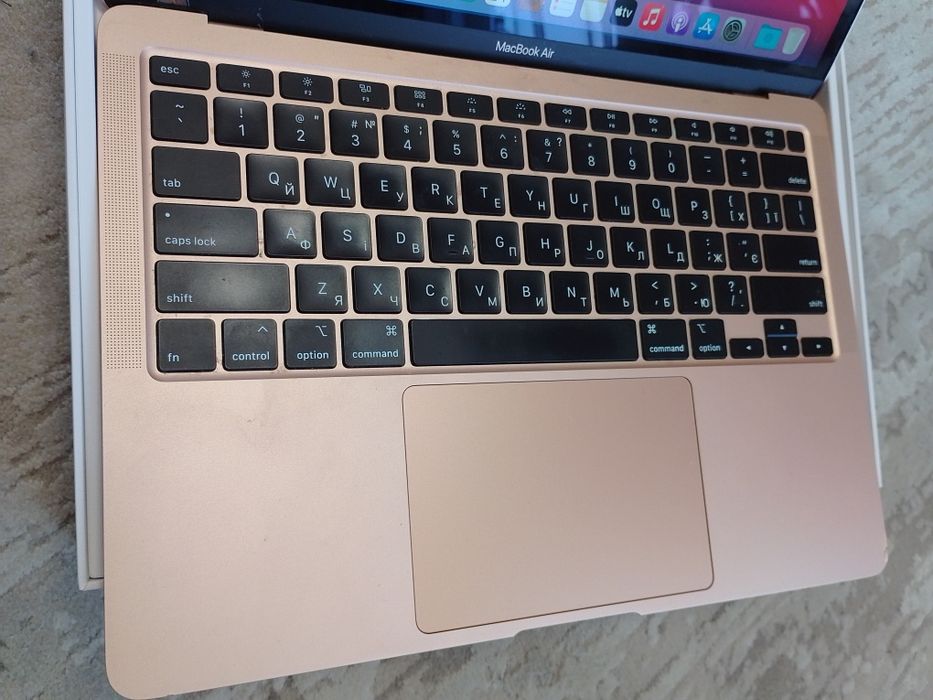 Макбук air 13 Gold
