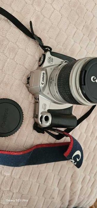 Canon EOS 300/300QD + Lente Canon 28-90mm + Manual – Excelente estado