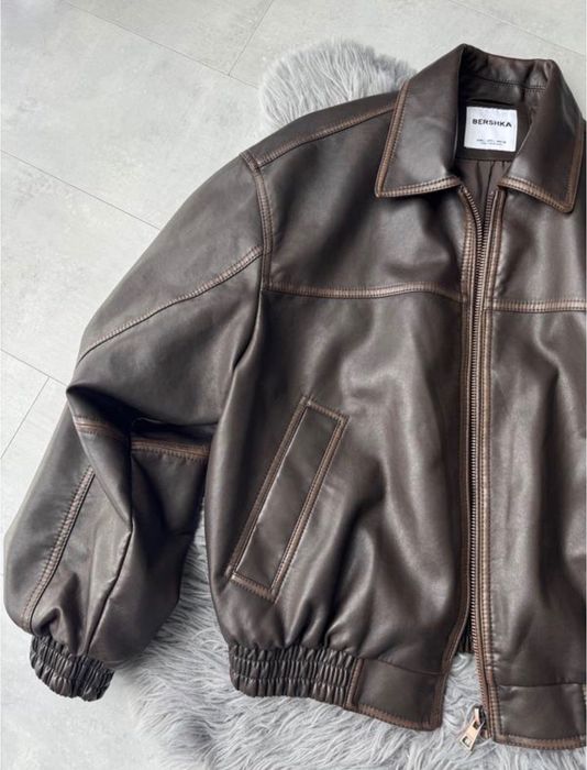 шкіряна куртка Bershka