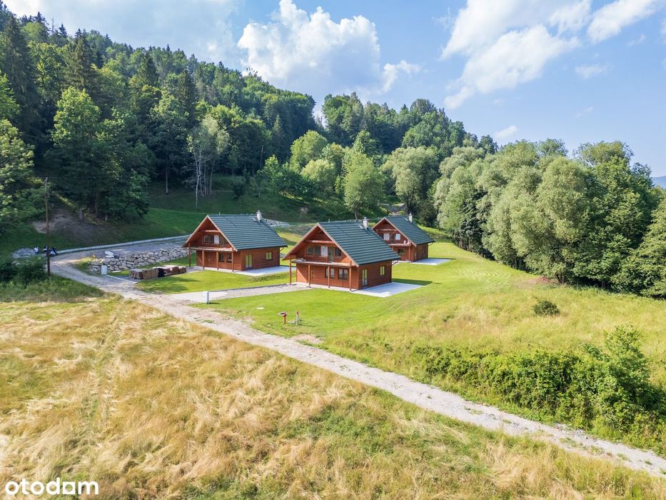 Kompleks 3 nowych domów w Beskidach