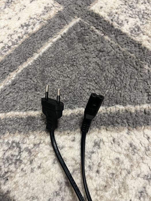 Ігрова приставка Sony Playstation 5, 1 TB памʼяті з дисководом