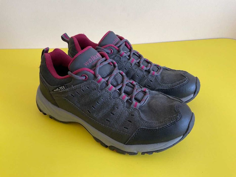 Кросівки шкіряні walkx 37р