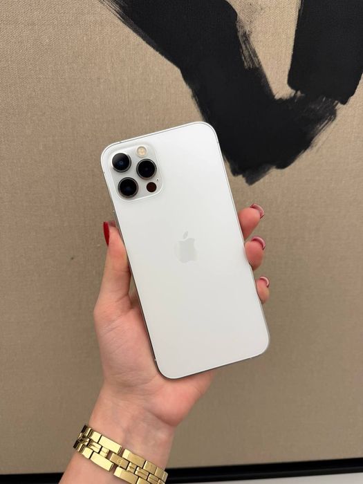 IPhone 12 Pro White 128 GB
Акумулятор 76%
Face Id працює чітко


Теле