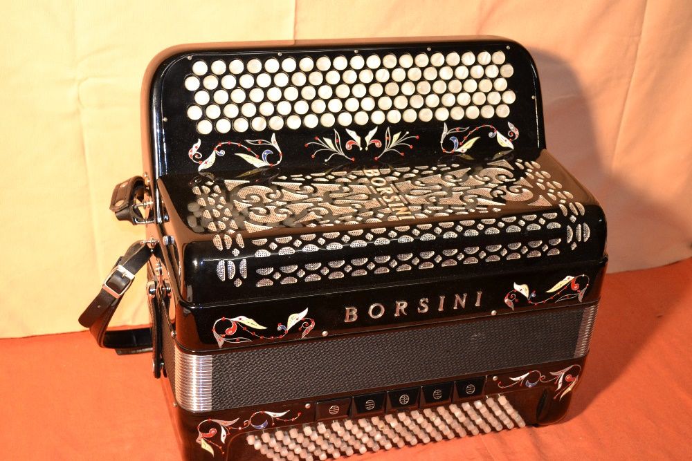 Acordeao Borsini 4 Voz 120 Baixos N . 67