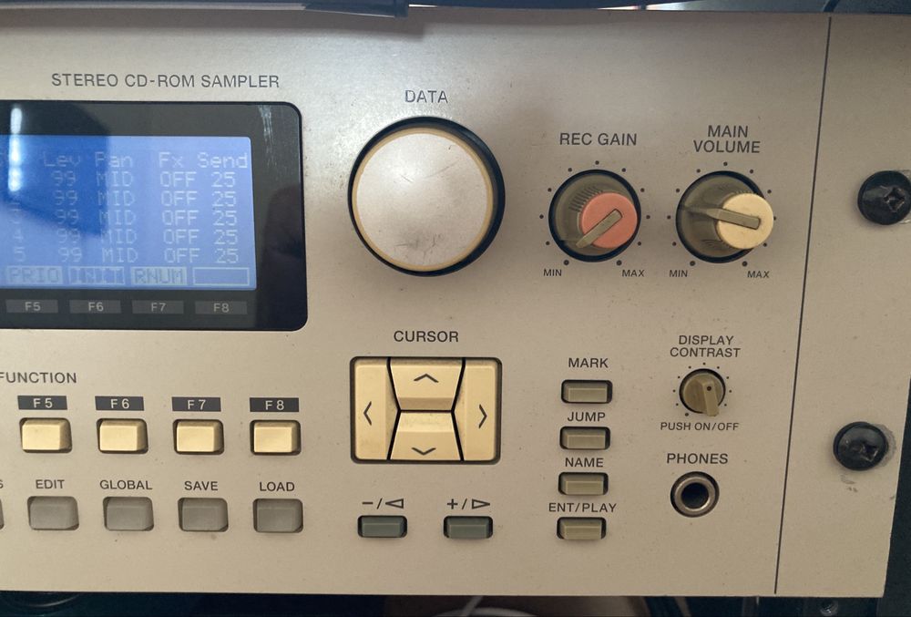 Akai Cd 3000XL para reparar