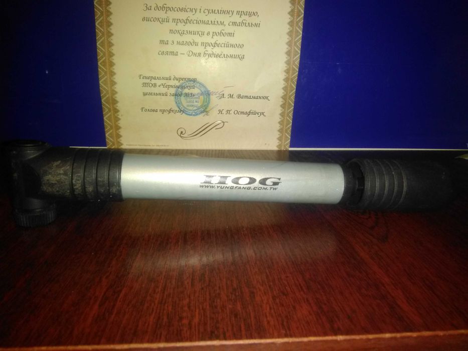 Вело насос ручной универсальный (золотник, ниппель) HOG безшланговый